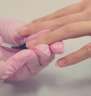 Curso de manicure e pedicure SENAC 2023
